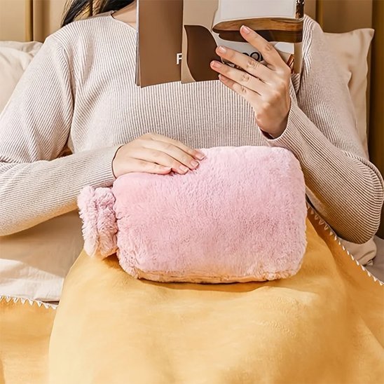 bouillotte rose chaleur femme lecture