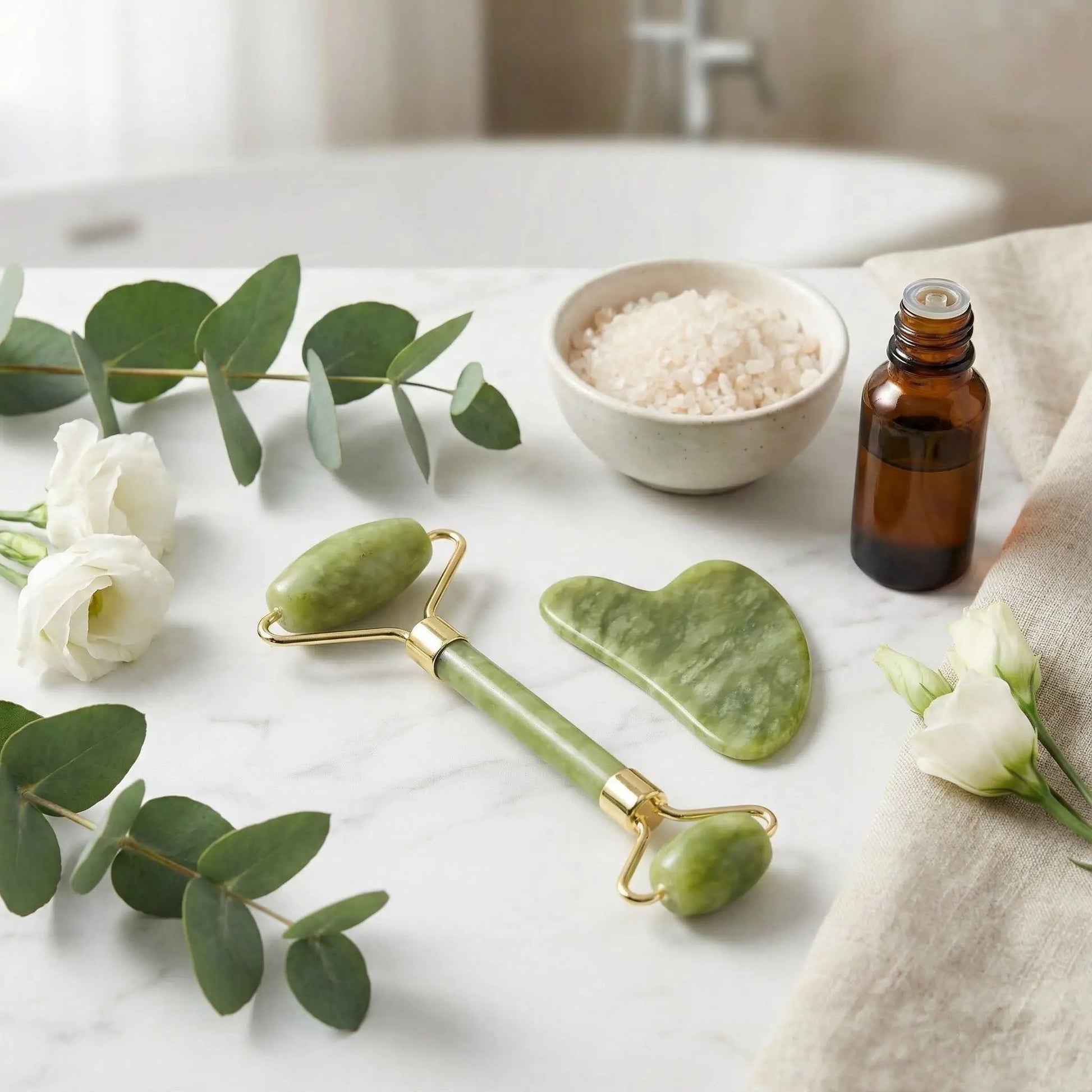 Gua Sha visage | Eclat Précieux - Massage et moi