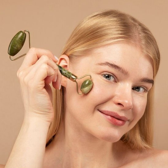 Gua Sha visage | Eclat Précieux - Massage et moi