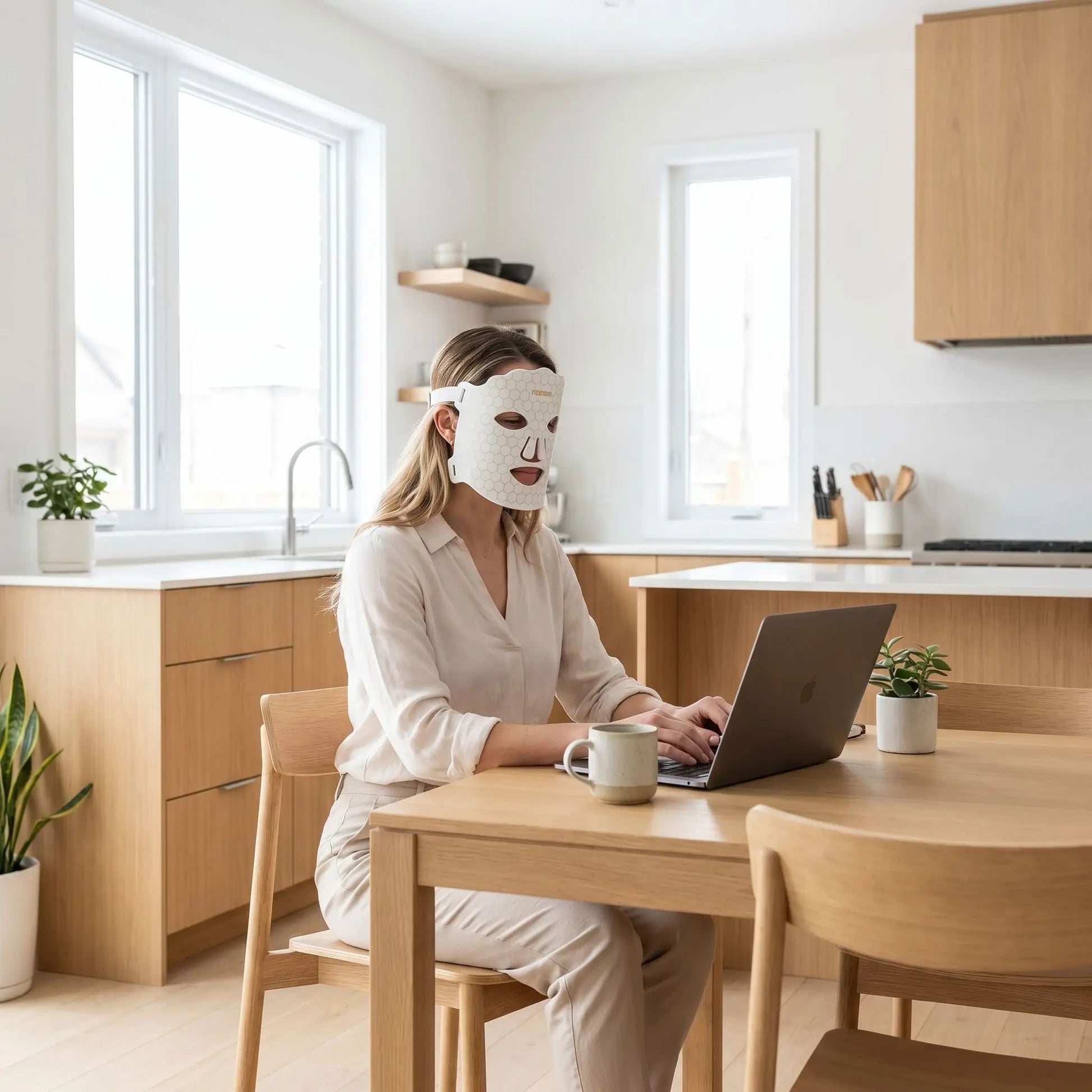 Masque led visage | Vélura - Massage et moi