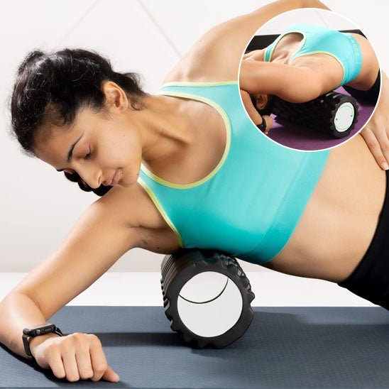 rouleau de massage couleur noir femme sport